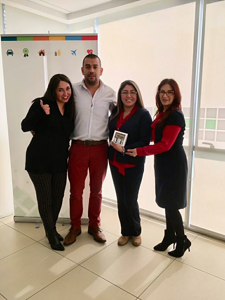 Segunda Directiva Yorka Delgado, Sebastian Zamorano y Evelyn Vira. (Entrega de regalos cumpleaños 2021)